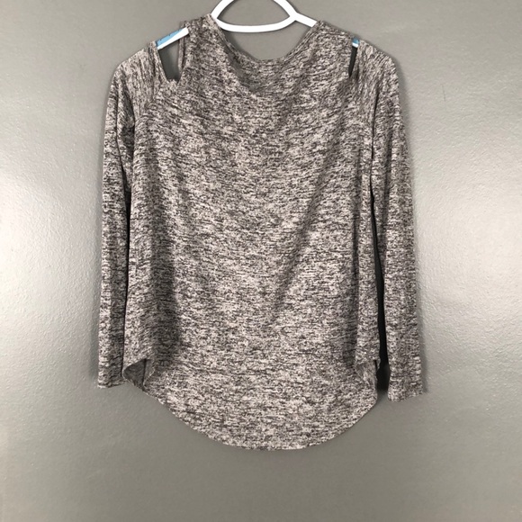 Hollister long sleeve shirt cold shoulder - Picture 2 of 2